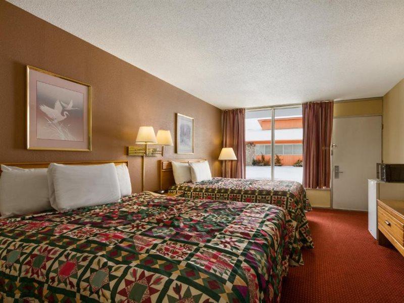 Days Inn By Wyndham White House Exteriér fotografie